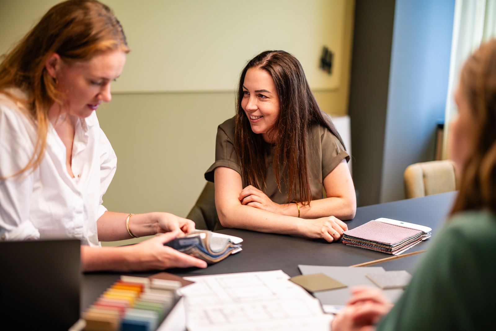 Of we nu een compleet nieuw interieur realiseren óf als projectinrichter betrokken zijn in een project – je kunt altijd op ons rekenen