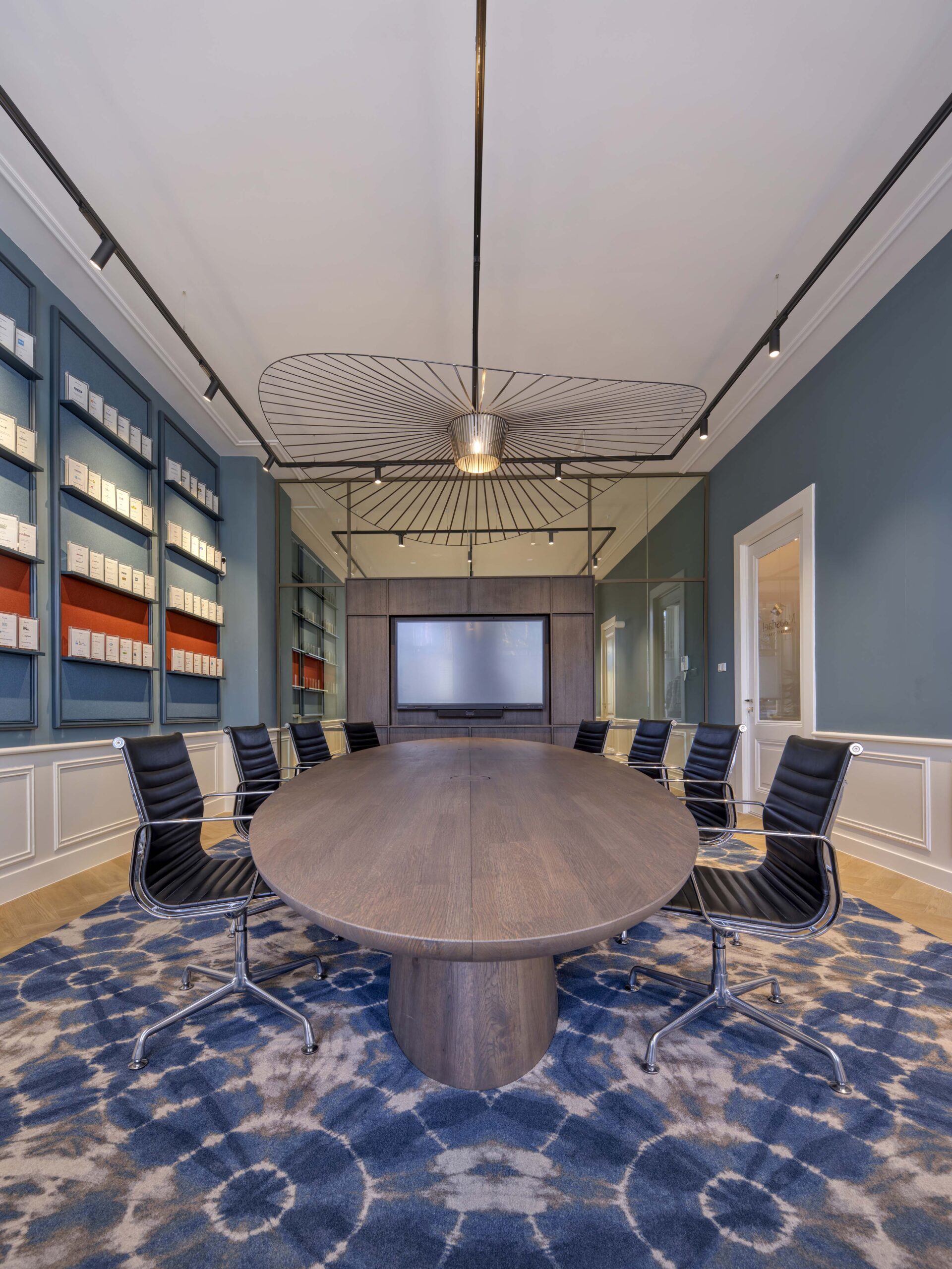 Maasdael Rotterdam vergaderen design meubilair Vitra